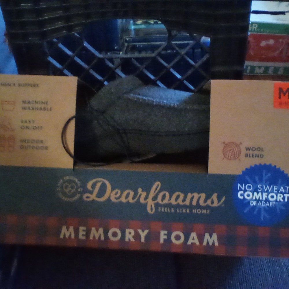Deerfoams Wool Blend Slippers Men's Size 9-10 US New In Box
